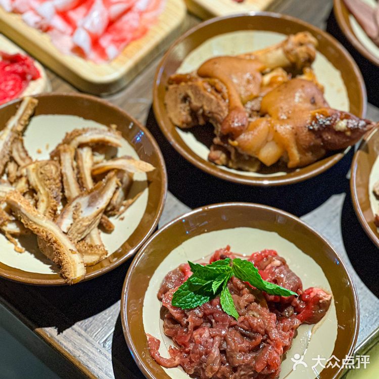 在这里实现酸汤牛肉火锅自由｜大龙六方·贵州酸汤牛肉火锅