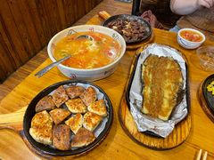 -老东镇啤酒屋海鲜加工·蒸汽海鲜·海鲜烧烤(台东店)