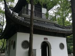 -汇龙潭