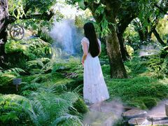 -Chom Cafe and Restaurant