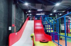 -蹦贝运动中心·蹦床·攀岩·闯关(龙岗店)