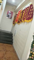 -苗方清颜专业祛痘·皮肤管理