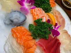 -青瓦餐厅·生鱼片·韩园烤肉(西塔店)