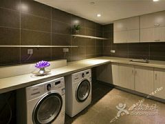 -西安大雁塔科技大学地铁站亚朵酒店