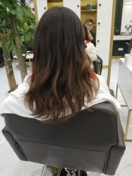 -悦Salon发型设计