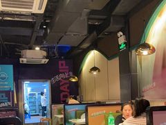 -佰人王串串香火锅(洋珠巷店)