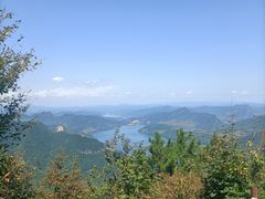 -九鼎铁刹山风景区