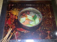 -二荆条·蜀鲜汇城市森林火锅