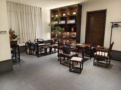 -梅花香里大酒店(郁金香路店)