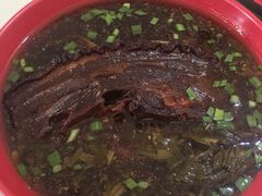 -小龙大肉面馆