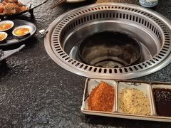 -炙忧烤肉屋(中国铁建广场店)