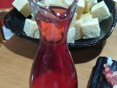 -果松木炭酸菜铜火锅·外婆参鸡汤