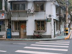 -溪岸路花鸟市场