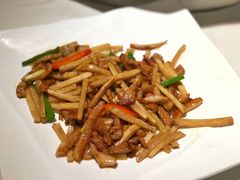 大头菜炒莺哥嘴-味可道美食坊(福基路店)