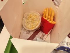 -麦当劳(上海虹桥站30B检票口楼上)