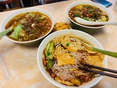 -卓雅桂林米粉
