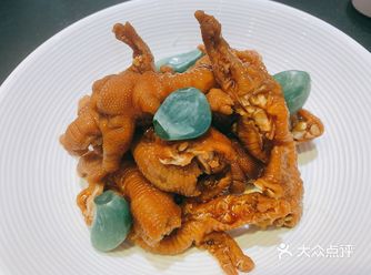 「紫光园(东大桥店)」 店里环境非常好，是我在所有烤