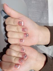 -丽心自助美甲美睫