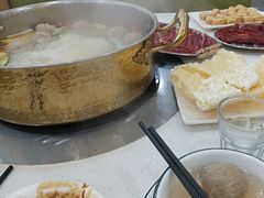 -牛百道·鲜活牛肉馆(天一店)