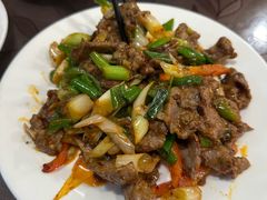 -巍山𤆵肉饵丝