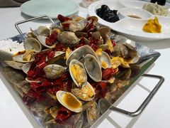辣炒青岛花蛤-必点海鲜·海肠捞饭·鲅鱼水饺(滨江道店)