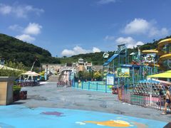 -平湖九龙山乐满地水上乐园