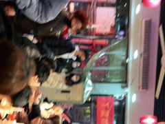 -爆炸头阿姨小四川正宗川味小吃(无任何分店)