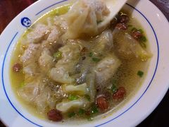 -汪一挑馄饨(老街店)