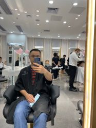 短发-Kraemer Paris  苏豪路易士·嘉玛发廊