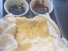 -靠山屯东北农家菜(八龙桥雅苑店)