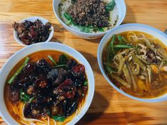 -越洋肖氏老米线(杨家坪店)