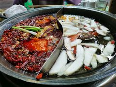-四小区火锅·巷子里的重庆火锅(花照壁店)