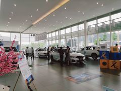 -南充通源宝马4S店(高坪店)