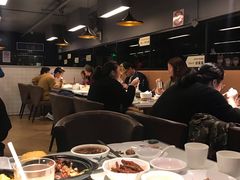 -新大咀港式茶餐厅(宝山万达店)