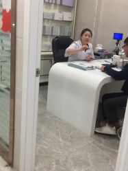 -痘院士专业祛痘皮肤管理