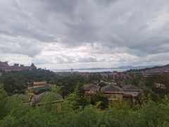 -七彩云南古滇温泉山庄