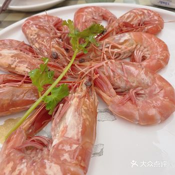 在顺德只要是个餐厅现在都一位难求！！！