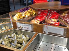 自助取餐区-真真老老(月河花鸟市场店)