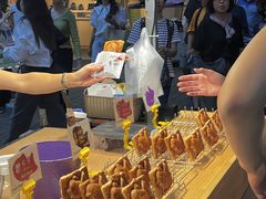 -BHC炸鸡(明洞总店)