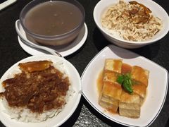 -胡须张鲁肉饭(美食文化馆店)