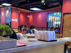 -渝是乎酸菜鱼·川渝小炒(新世界百货望京店)