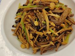 -新丁香海鲜酒店(银海商贸城店)