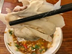 脆肉鲩鱼头-正能量脆肉鲩火锅