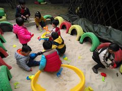 沙池-宾果蒙特梭利托育儿童之家幼儿园(爱琴海店)