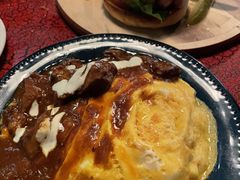 红烩牛肉蛋包饭-羽深肉铺 Steak & Wine