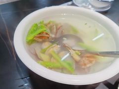 -鑫悦楼煎蟹·16年海鲜大排档