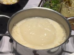 -红鼎豆捞·非遗鲍皇汤火锅(宝丰路店)