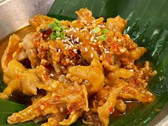 蒜香鸡脚-浩海火烧云傣家菜(京广店)