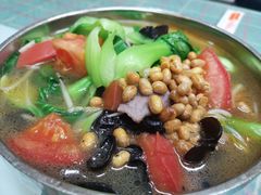 新三鲜汤粉-红鼻子桂林米粉(金唐新光界店)