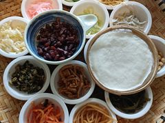 -包整·丝娃娃(一览甲秀楼风景店)